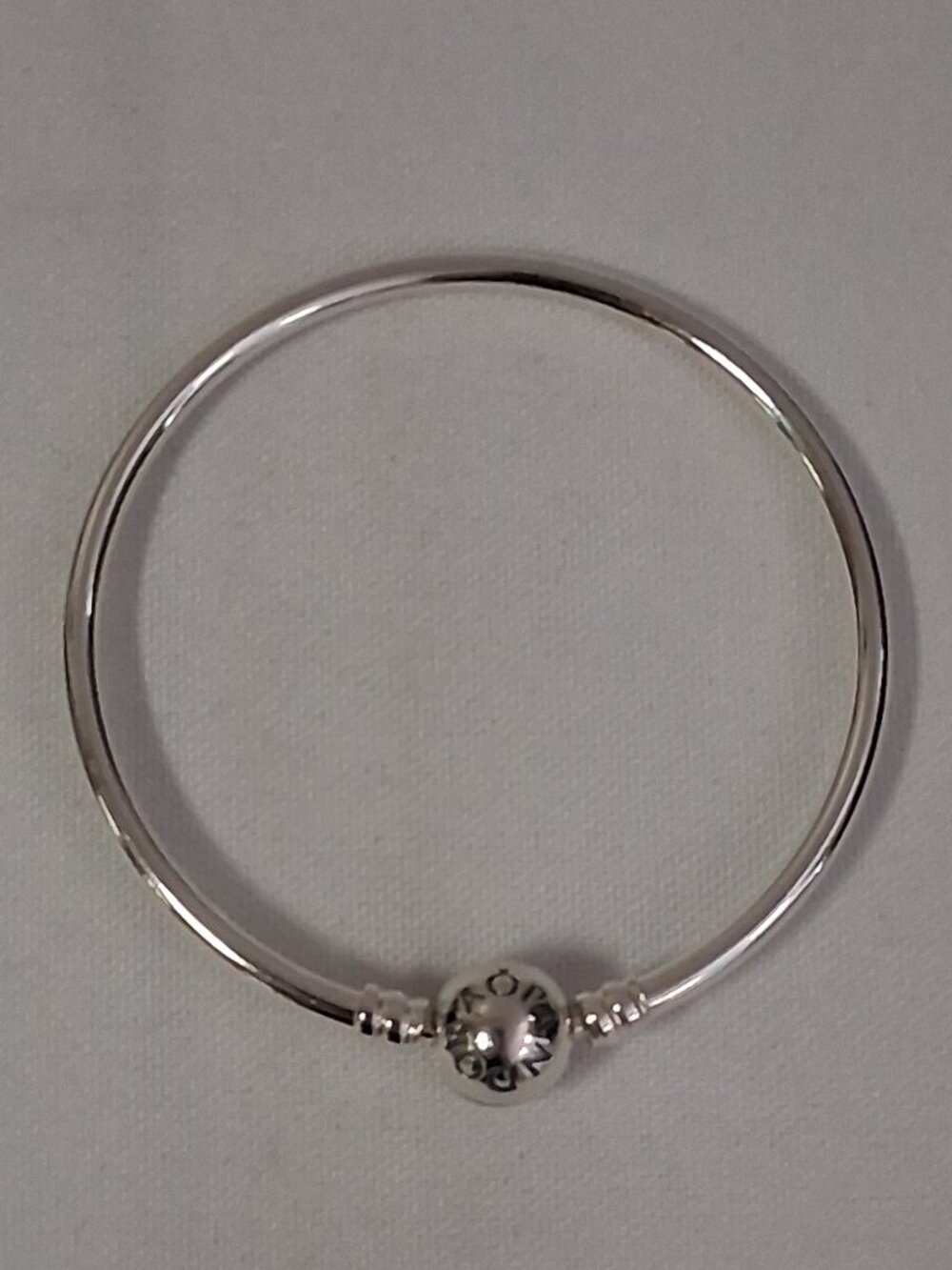 Pandora Moments Bangle Bracelet Sterling Silver (Style 590713-17)
